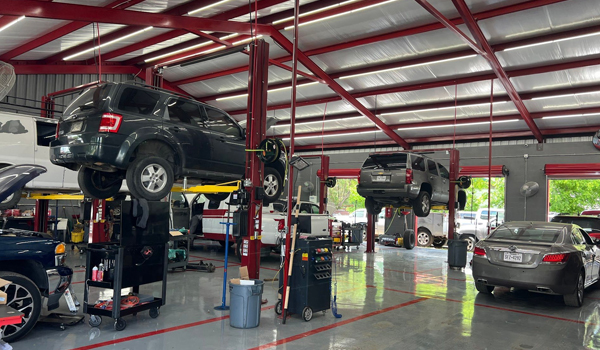 Bodyshop-in-elroy-tx